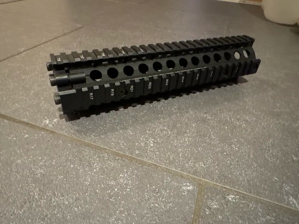 Produktbild för Daniel Defence MK 18 handguard 9,5” (såld)