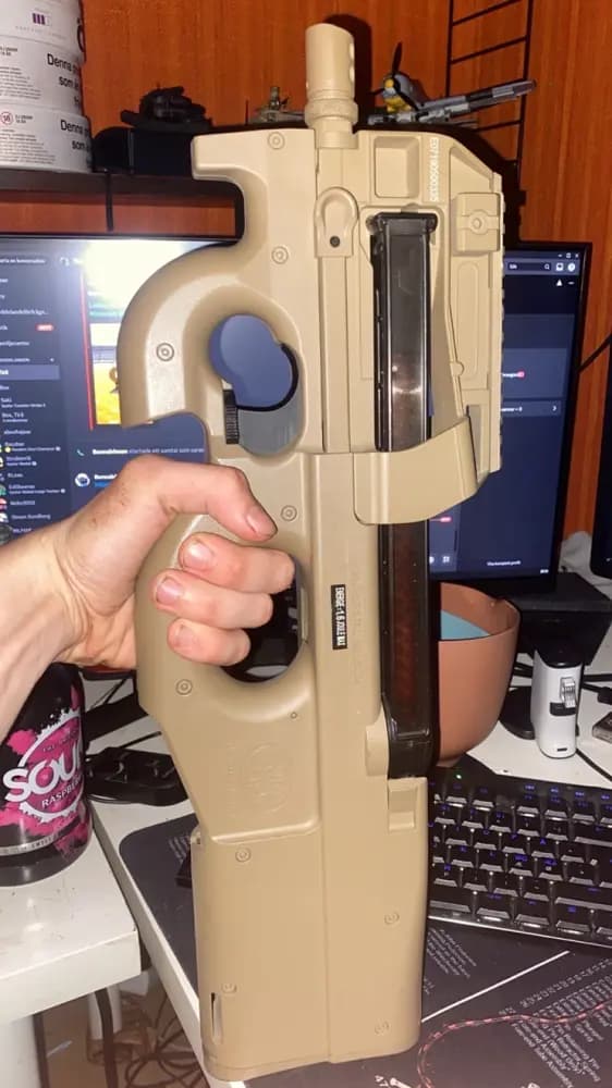 Produktbild för FN P90