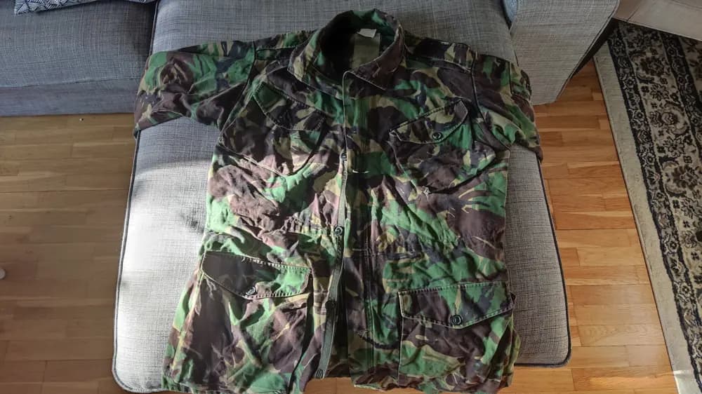Produktbild för Brittiskt Uniform - militärt överskott 