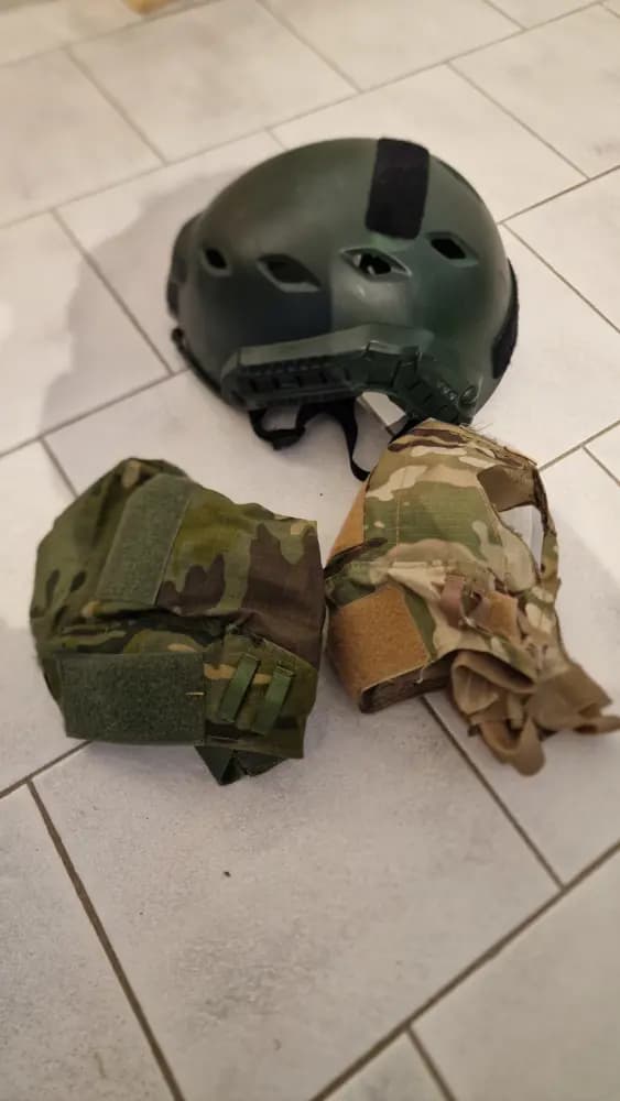 Produktbild för Hjälm och hjälmdok multicam
